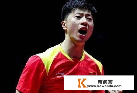 姜是老的辣马龙4-1樊振东夺冠：赛后自拍一幕展示霸气和帅气