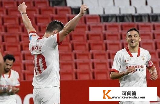 2-0！塞维利亚杀进西甲前三，脚踩巴萨，只差榜首8分，争冠有戏