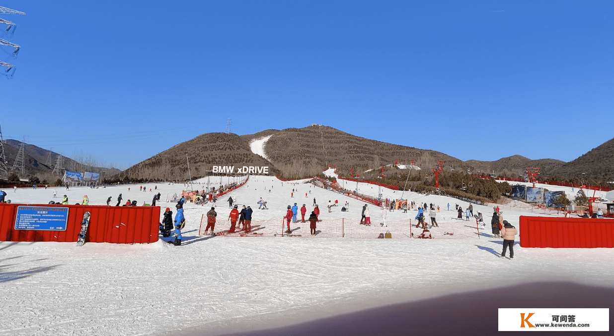 后冬奥时代市民“上冰雪”热情高涨，京郊各大雪场人气儿敏捷上升