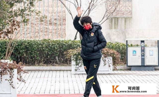 水庆霞：中国女足年轻球员不如日本球员优良，接下来目的东亚杯