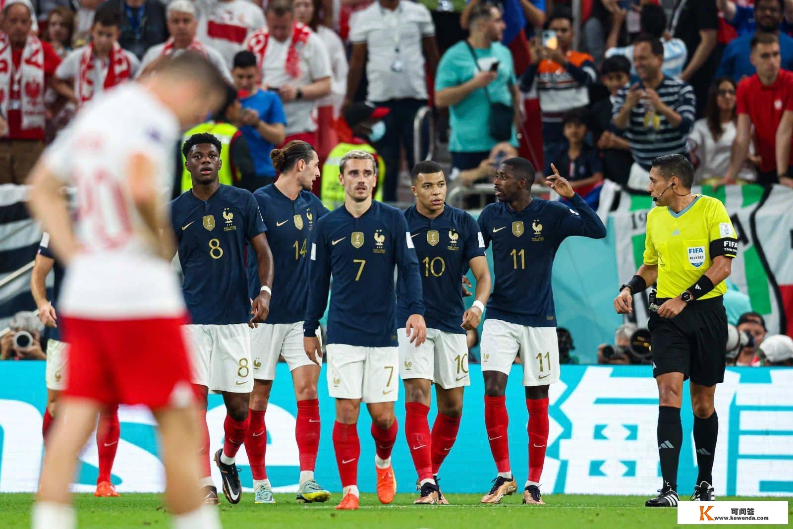 法国英格兰晋级世界杯八强，将在1/4决赛狭路相逢
