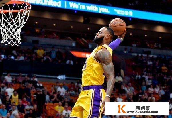 NBA现役十大季后赛单场表示，詹姆斯独占三席，字母哥上榜。