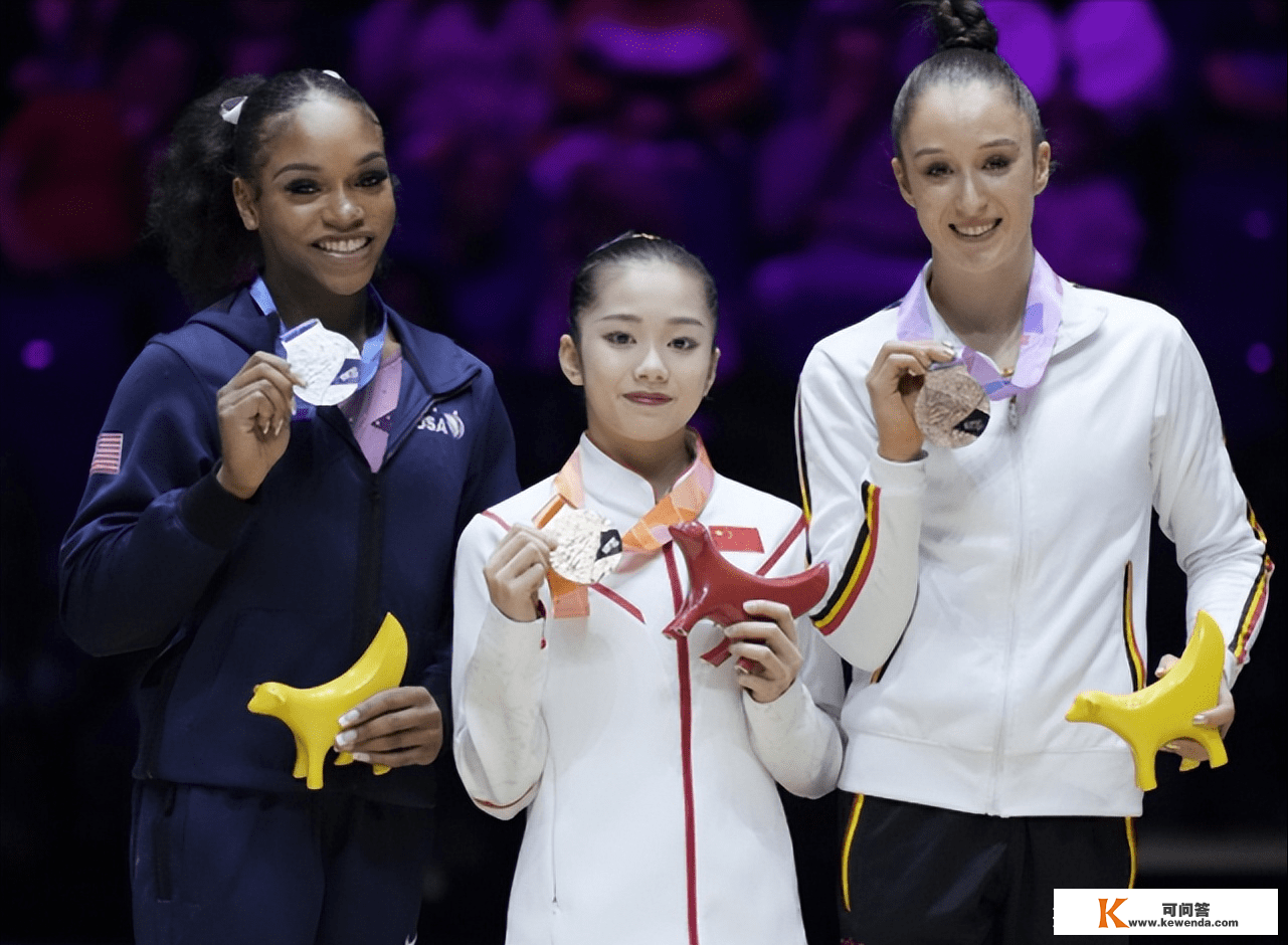 超赞！中国小将击败奥运冠军夺世锦赛首金，总奖牌榜上升至第二！