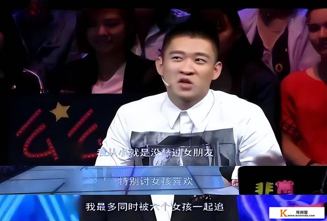 曹云金，苦笑