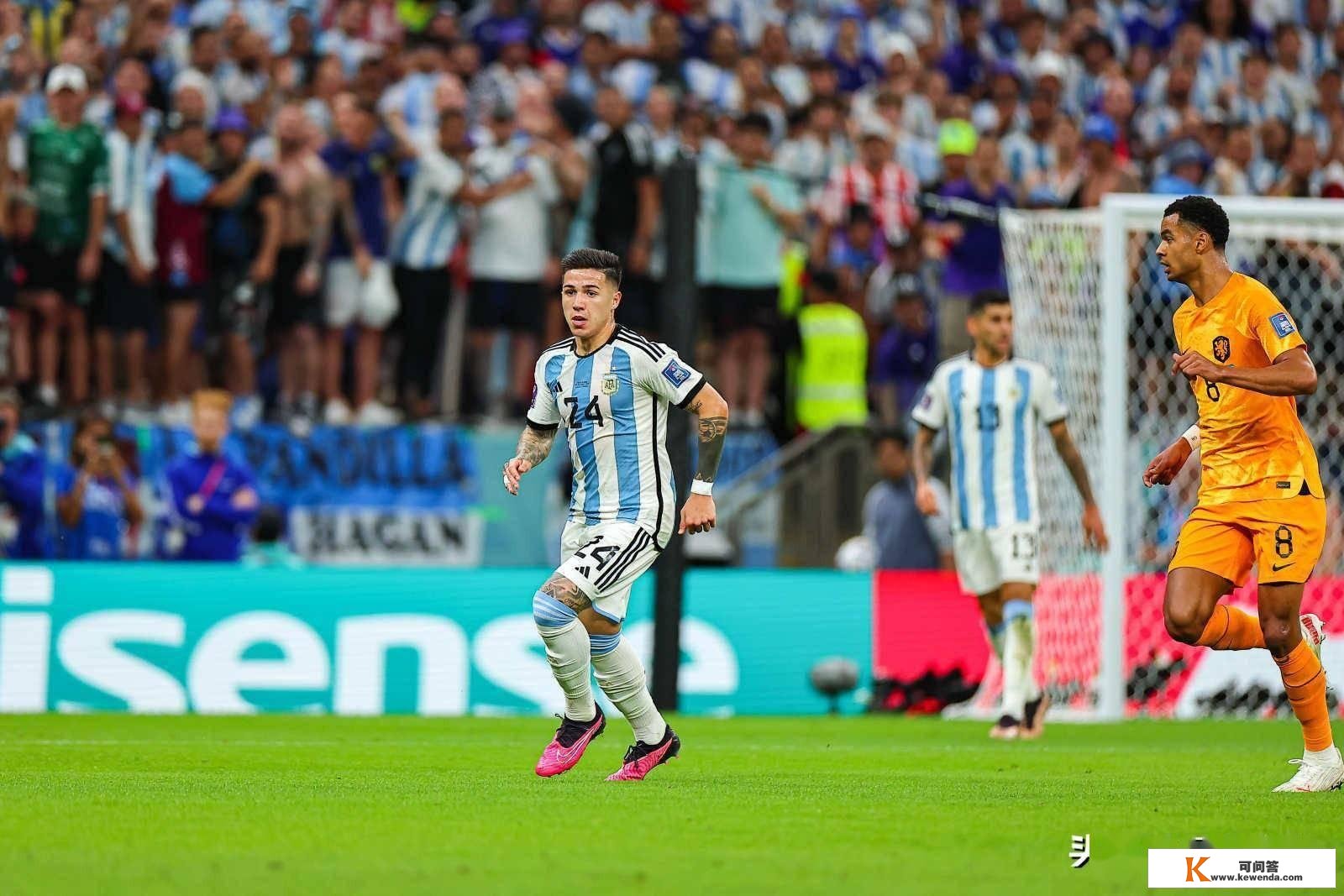 世界杯4强产生2席！梅西传射，阿根廷晋级战克罗地亚，两豪门出局