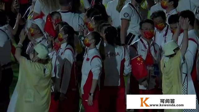 太美了！中国艺术体操姑娘们成终结式配角，苏炳添被围着要合影