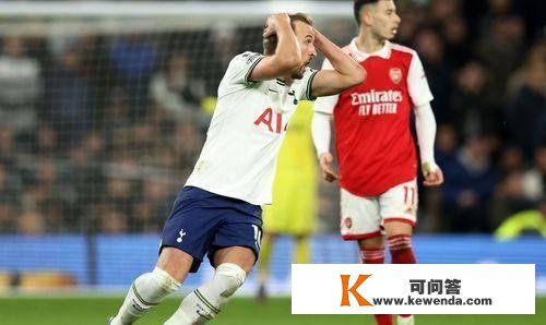 从3-1到2-0！英超3冠王踢疯了，49%控球被射17脚仍赢球，争冠稳了