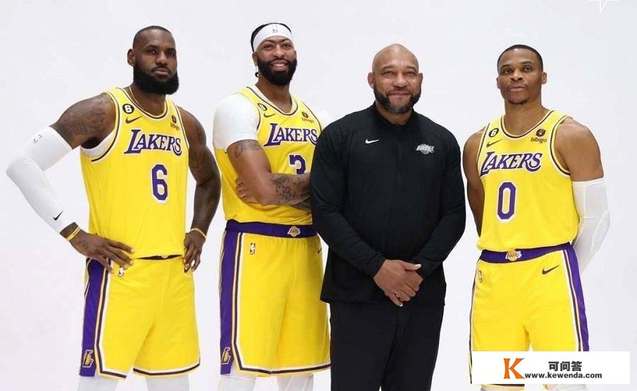 NBA揭幕战前瞻：湖人对阵勇士，库里率队开启新征程，湖人问题严峻