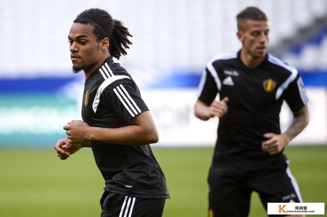 比利时官方：德纳耶尔参加国度队训练营，入选比利时候补名单
