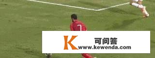 国足“乌龙球”踢进自家球门，里皮愤然告退，中国足球实没戏了？