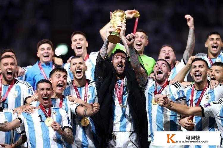 记者：阿根廷下一场角逐将在明年3月停止，世界杯预选赛或友谊赛