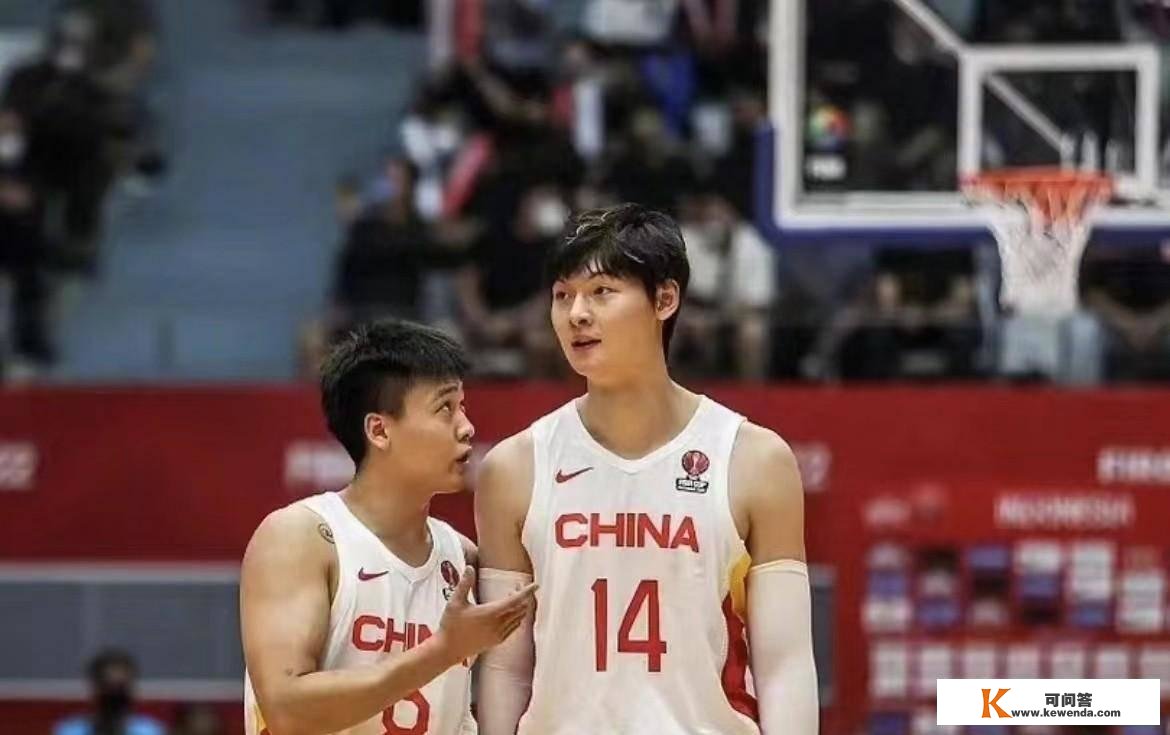 央视继续曲播！11月15日，世界男篮亚洲区预赛揭晓，中国男篮有望获得4连胜