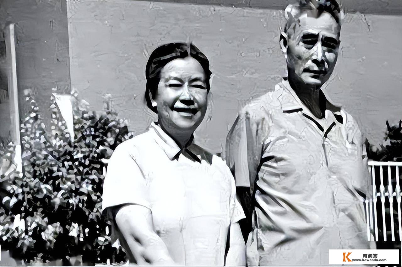 1949年蒋介石败走之际，把3名女性添进撤离名单，她们结局若何？