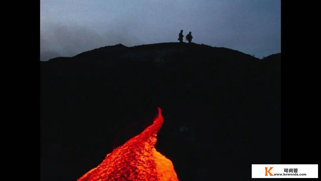 纪录片《火山挚恋》：即便归于尘土，我心永久