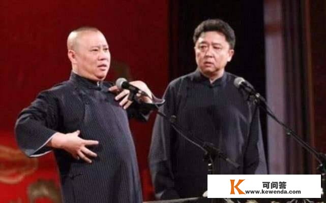 出名导演炮轰郭德纲：你请巩立姣听相声，几乎是黄鼠狼给鸡贺年