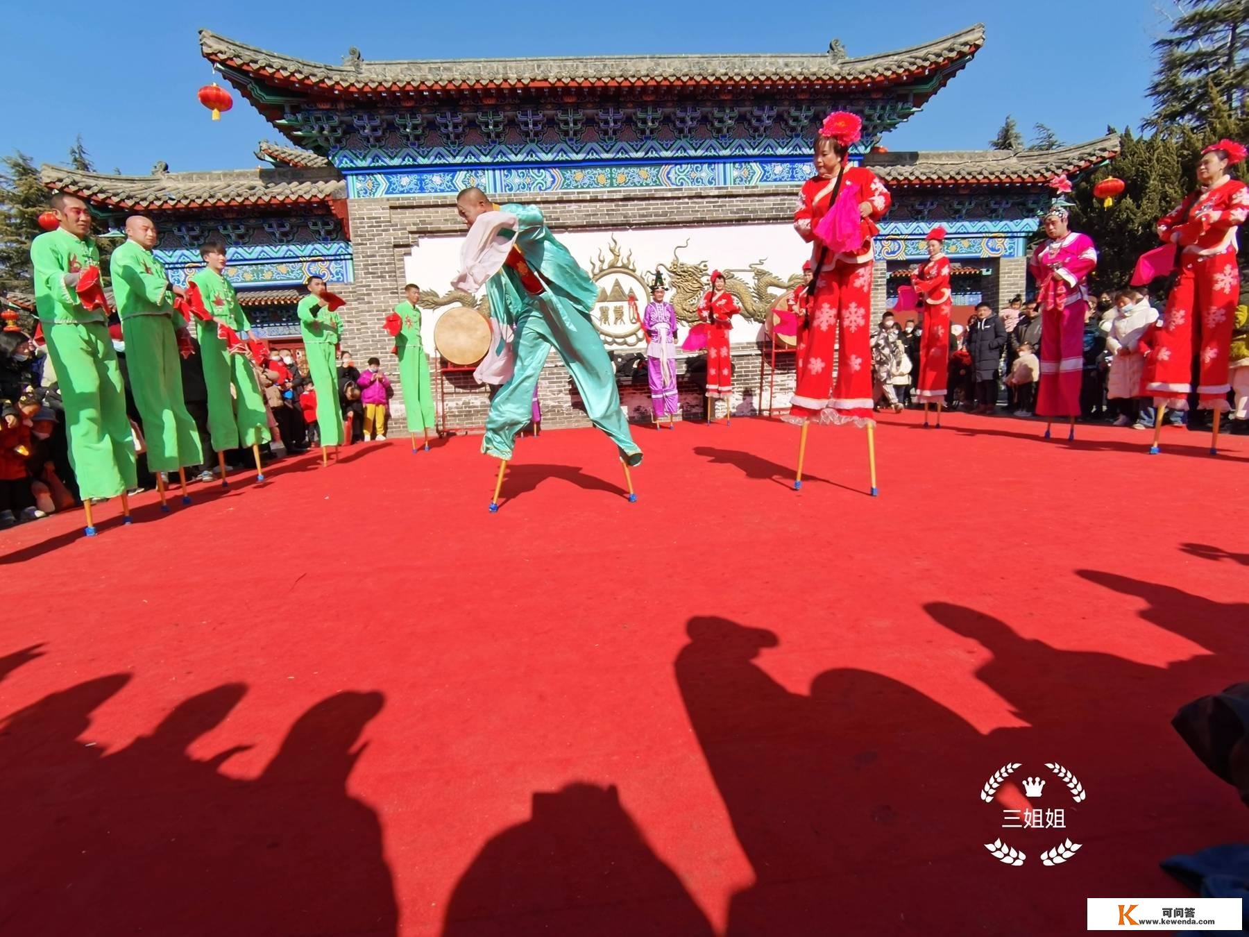 正月十五闹元宵赏花灯，开封万岁山宋都大庙会热闹不凡