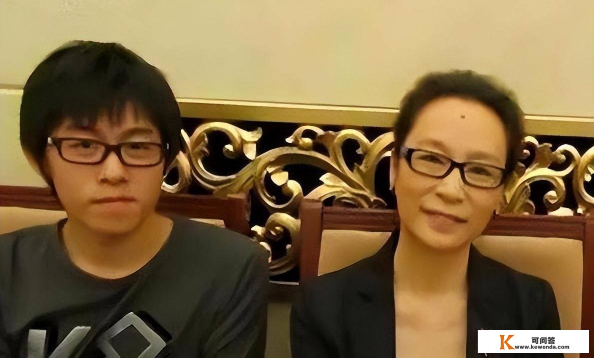 奚美娟：没出月子就被分手，独身27年后，儿子的选择令人打动