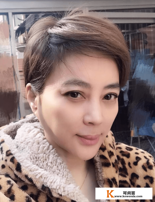 李玲玉的2段婚姻皆“被分手”，34岁征服犹太殷商，力破不合谣言