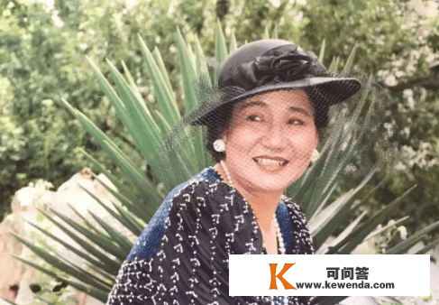 赵丽蓉二婚嫁给小叔子，深夜痛哭恳求安泰死，背后不为人知的遗憾