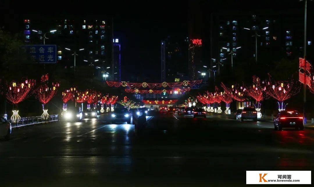 孝义：流光溢彩赏花灯，春节气氛感拉满！