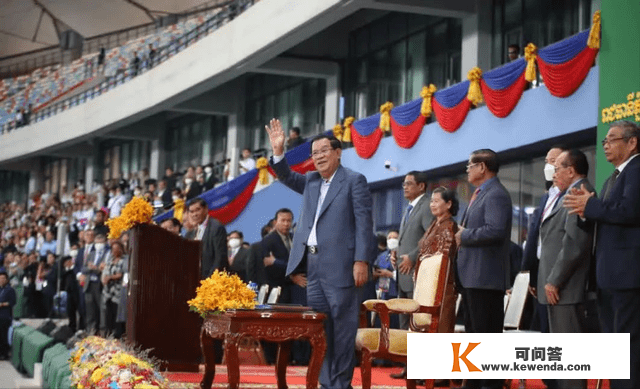 柬埔寨总理洪森颁布发表明年恢复柬新年庆贺活动！