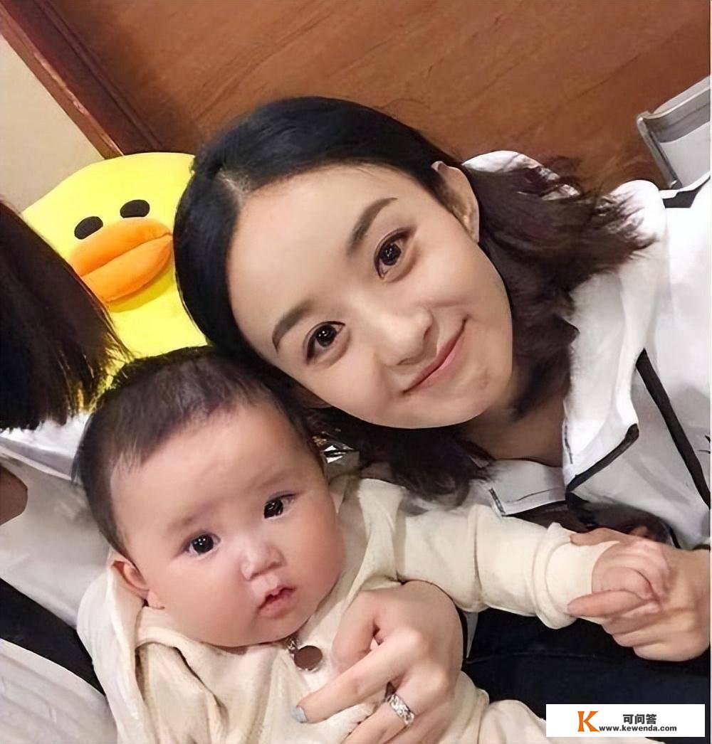 4年赚13亿，和冯绍峰离婚后的赵丽颖，为何不要儿子的抚育权？