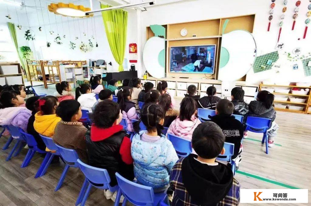 温州中小学师生同步收看“2023年春季全国中小学消防平安公开课”收集曲播