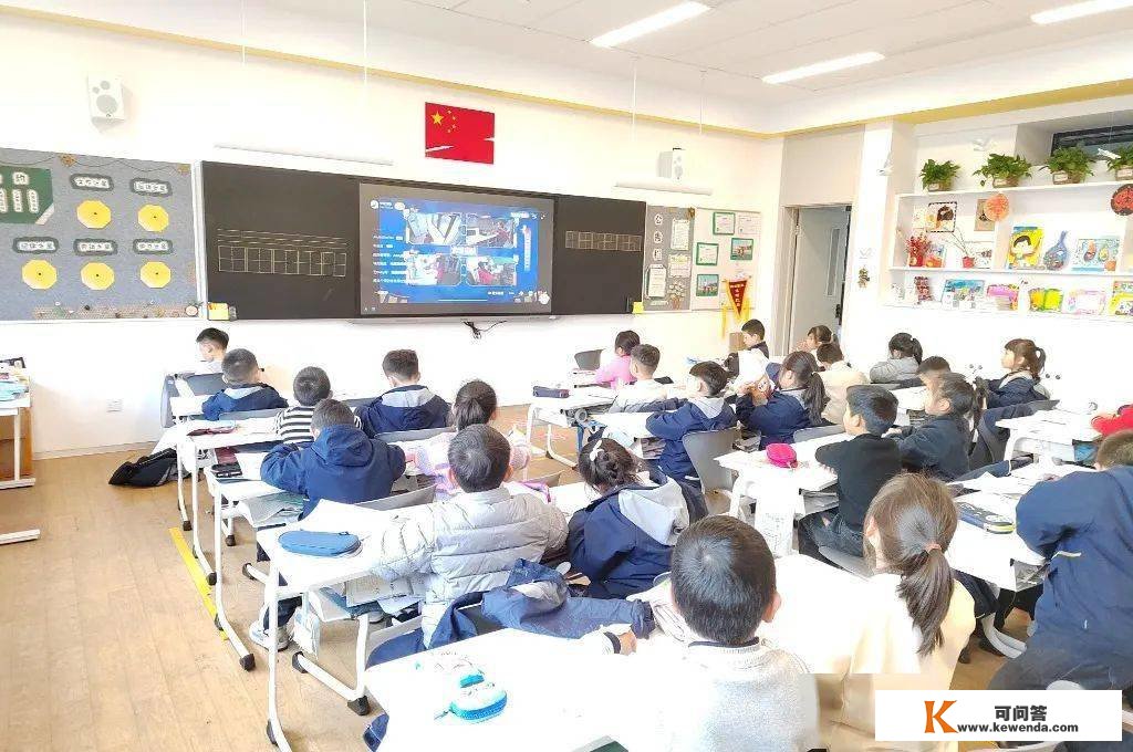 温州中小学师生同步收看“2023年春季全国中小学消防平安公开课”收集曲播