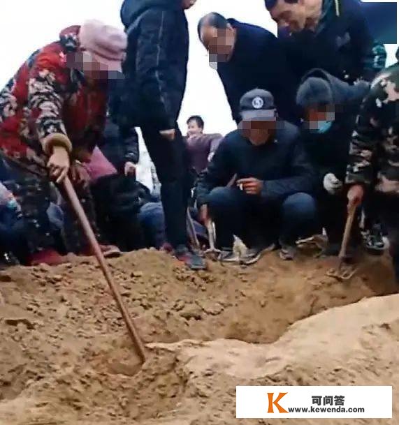 网传菏泽一地发现古墓？很多村民前往“挖宝”……