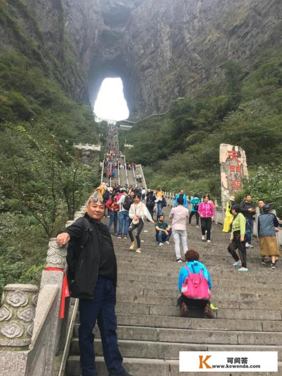 一个人跟团旅游会尴尬吗？