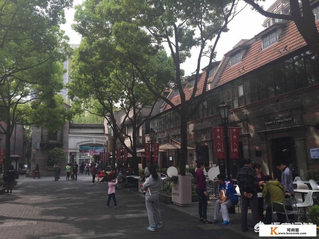 为什么说上海的新天地是外国人与新上海人打卡的地方