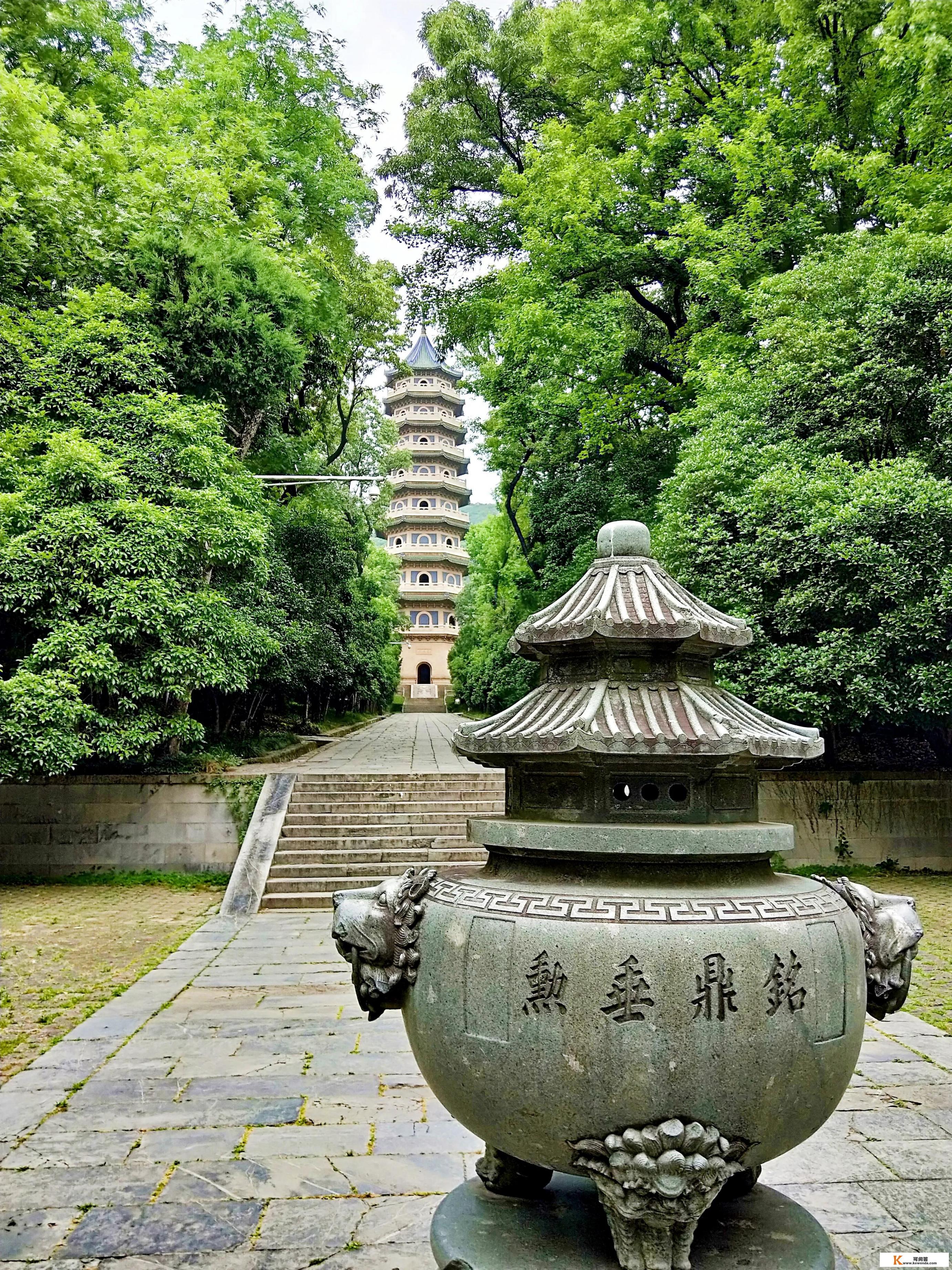 7月份的南京适合旅游吗_一家四口准备去南京玩，自驾合算还是坐车合算