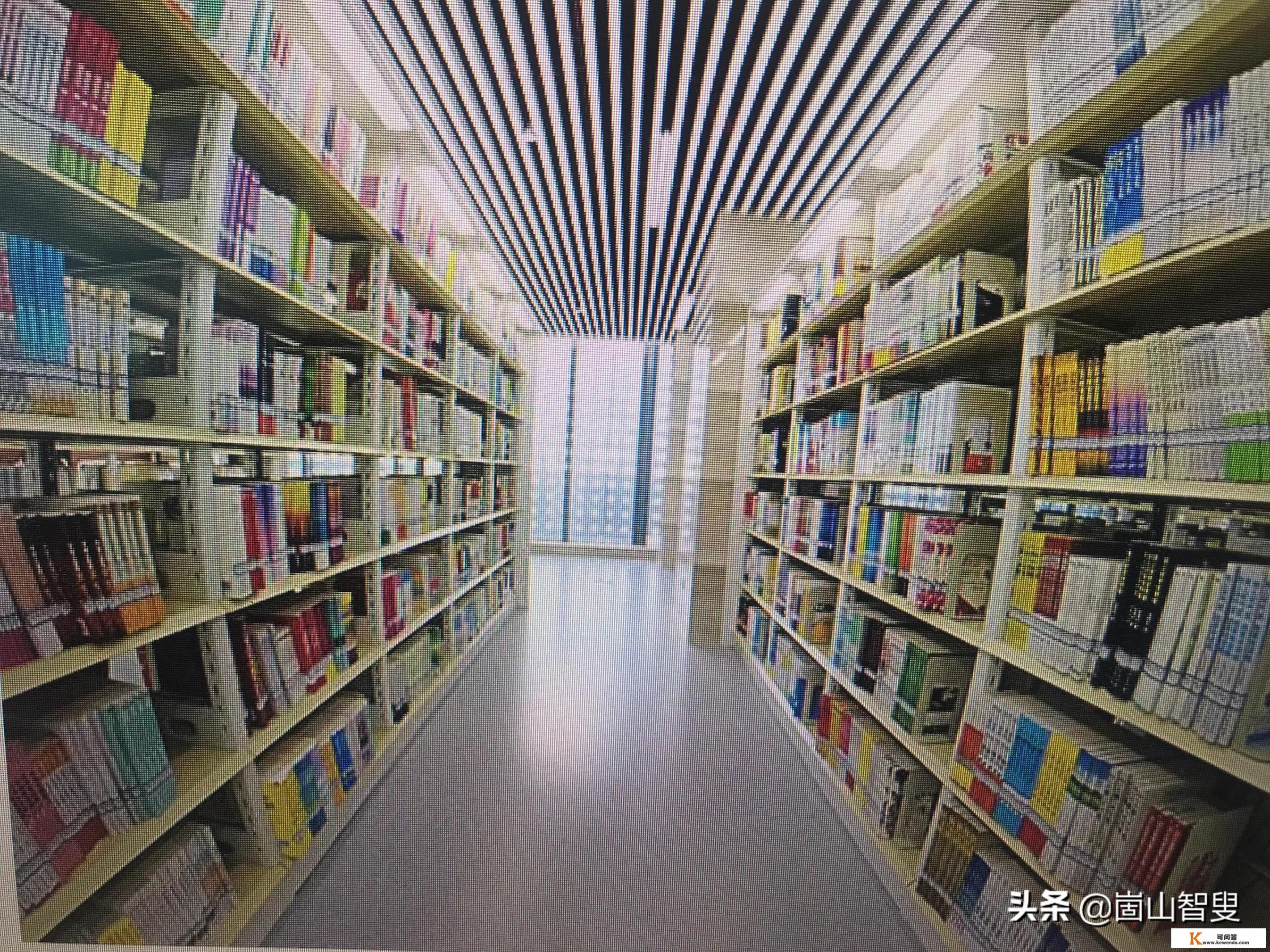出国旅行，你会去逛书店吗_作为一个书虫的你，你理想的书店是什么样子的呢