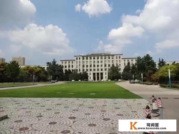 安徽大学龙河校区有几个学院_如何评价安徽大学龙河校区？和本部一样是211吗