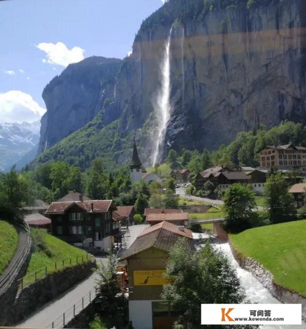 八月份去瑞士旅游，适合穿哪类衣服_去瑞士需要哪些手续?要多少钱
