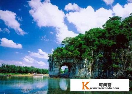 6月17日至21日想去桂林旅游，看天气预报天天有小雨或中雨，能玩吗_泰山天气预报显示有中雨能去吗