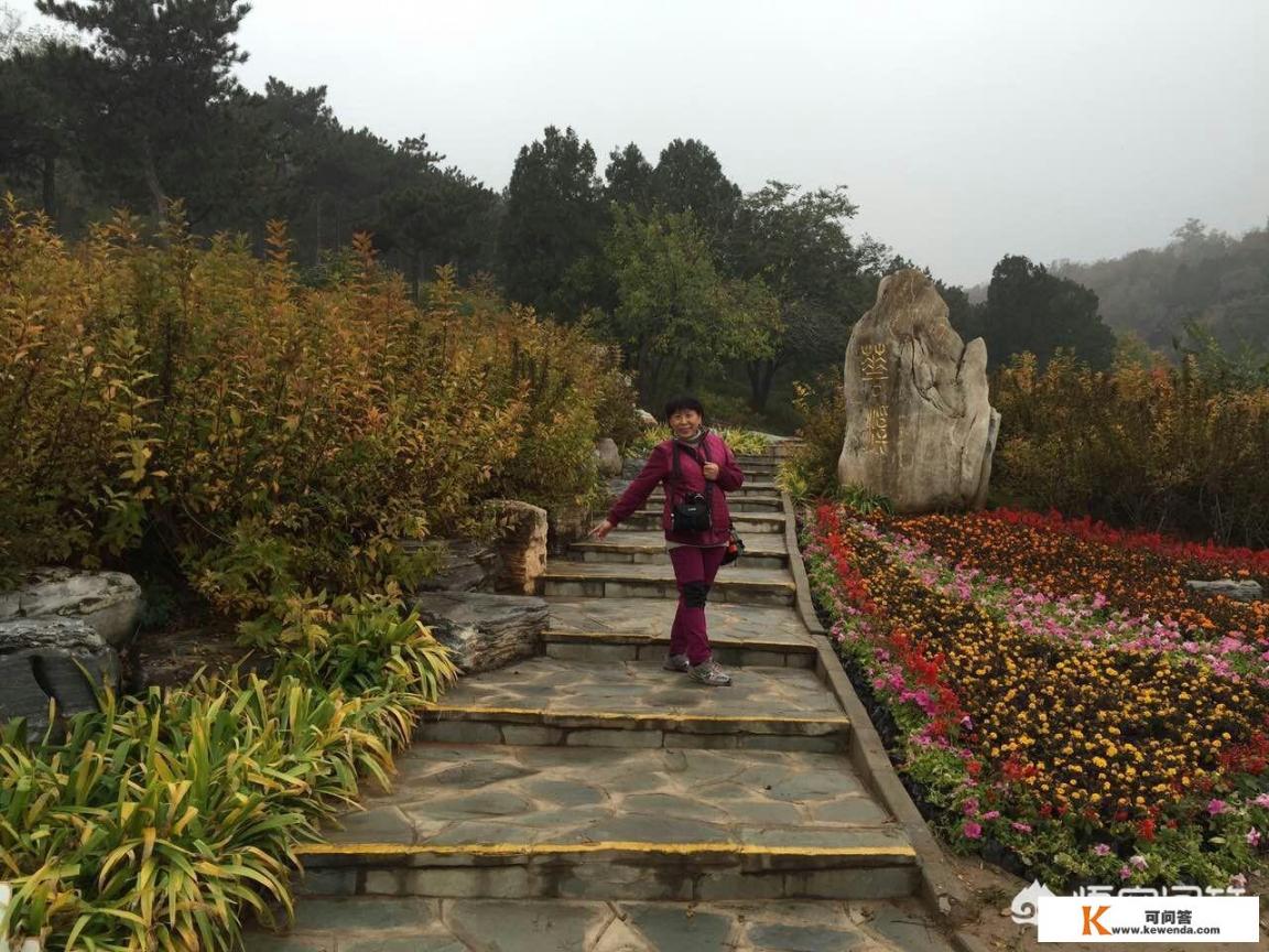 去北京香山旅游坐缆车前需要爬山吗