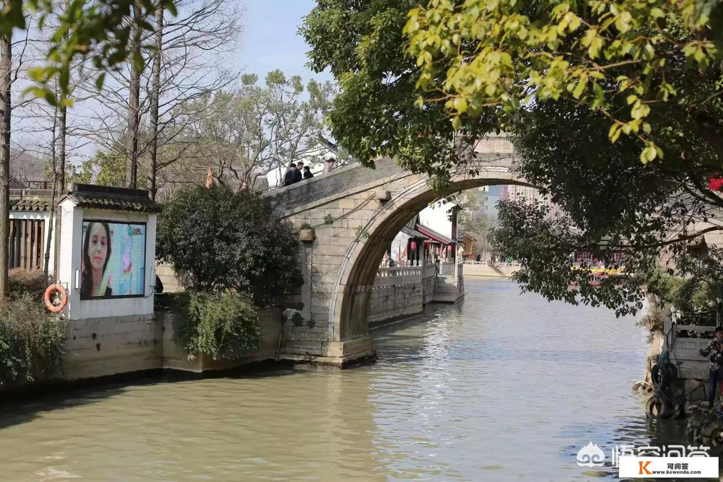 女友要陪前夫及孩子出外旅游好几天，我该同意吗