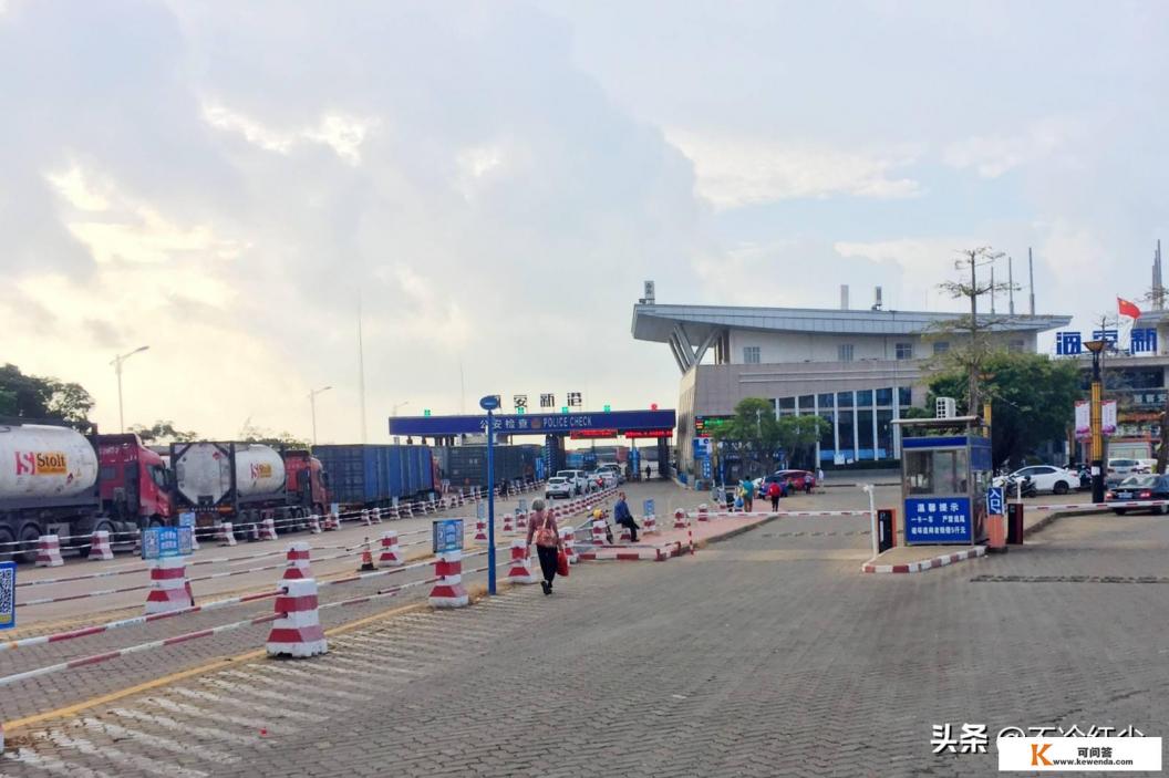 我在海安港码头到湛江西站怎么走
