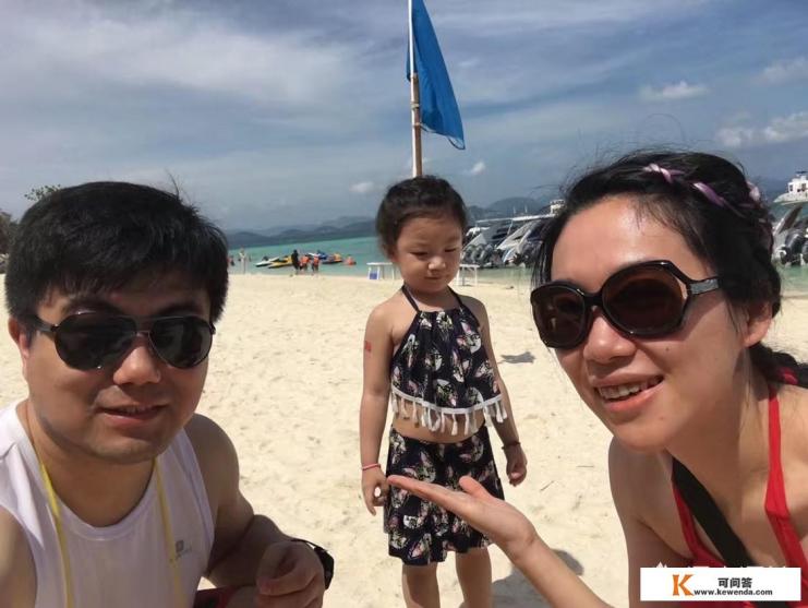 两万块钱够一家三口去泰国旅游五天吗
