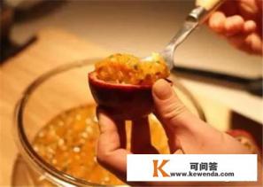 百香果上面有层白色能吃吗