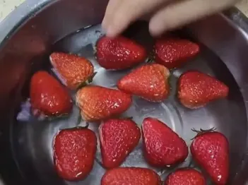 草莓要怎么洗