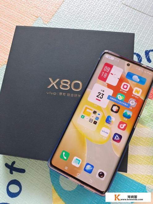 蓝厂内斗！同样的价格，iQOO 10和vivo X80谁更值得入手