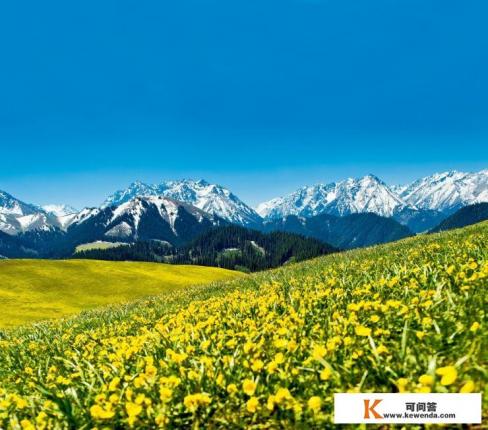 从阿克苏出发到乌鲁木齐自驾游，一路怎么规划