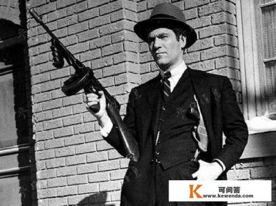 求一些好听的武器名字，比如长枪，剑，盾，左轮手枪等。写小说用，谢谢