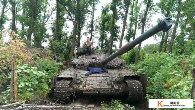 乌克兰东部地区冲突，东乌民兵组织哪里来的钱和武器