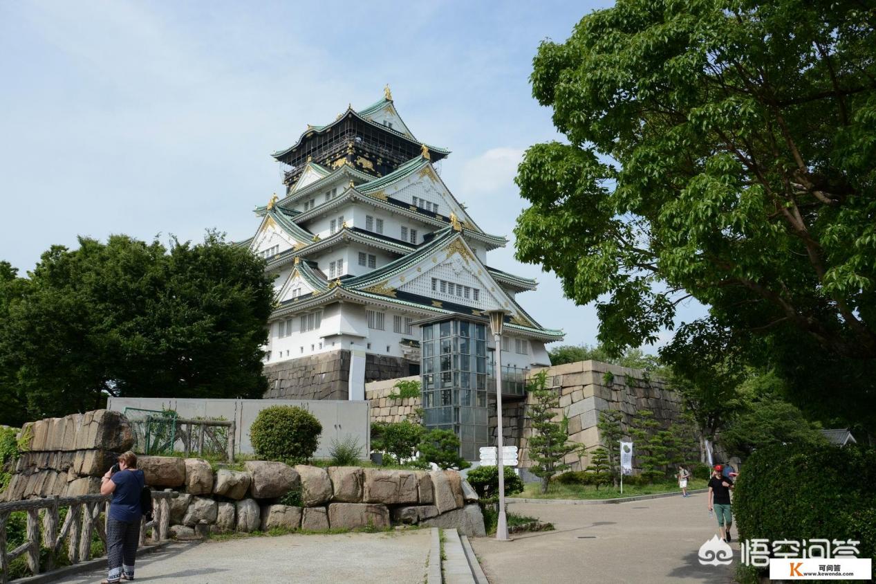 跟着书本去旅行主持人
