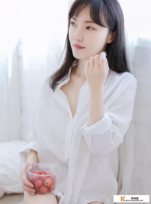 作为摄影师旅行时遇到很有气质的美女，你会邀请她拍人像写真吗
