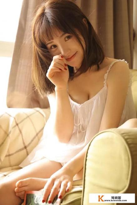 作为摄影师旅行时遇到很有气质的美女，你会邀请她拍人像写真吗