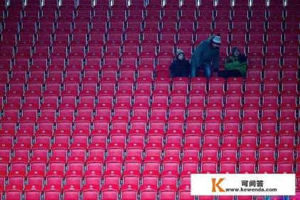 足球比赛球场没电怎么办 足球比赛球场没电怎么办